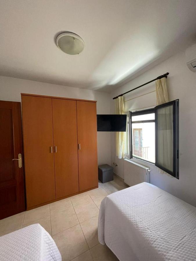 Apartament La Cova Peralada Exteriör bild
